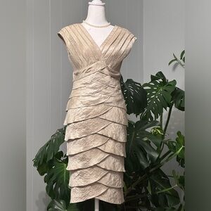 💥NWOT💥 Cache pale gold ruffle dress with sleeveless and lined excellent.